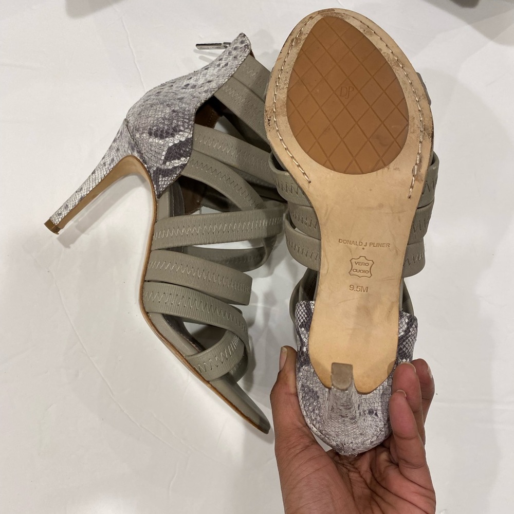 ❤️SOLD❤️Donald J Pliner Arlen Heel - Picture 4 of 7